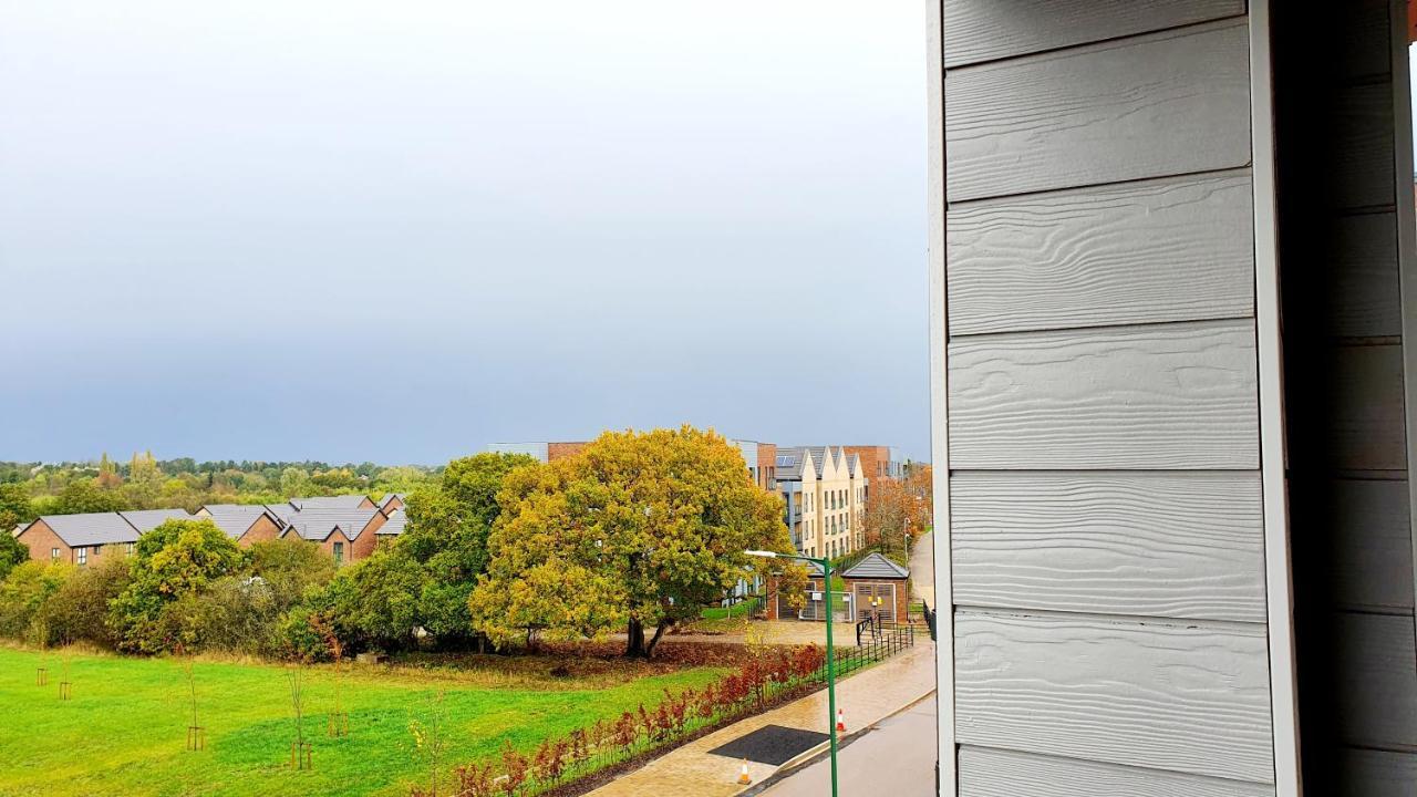 Spacious Balcony View Apt Near Nec Bhx Free Parking Sleeps 4 Hockley Heath Kültér fotó